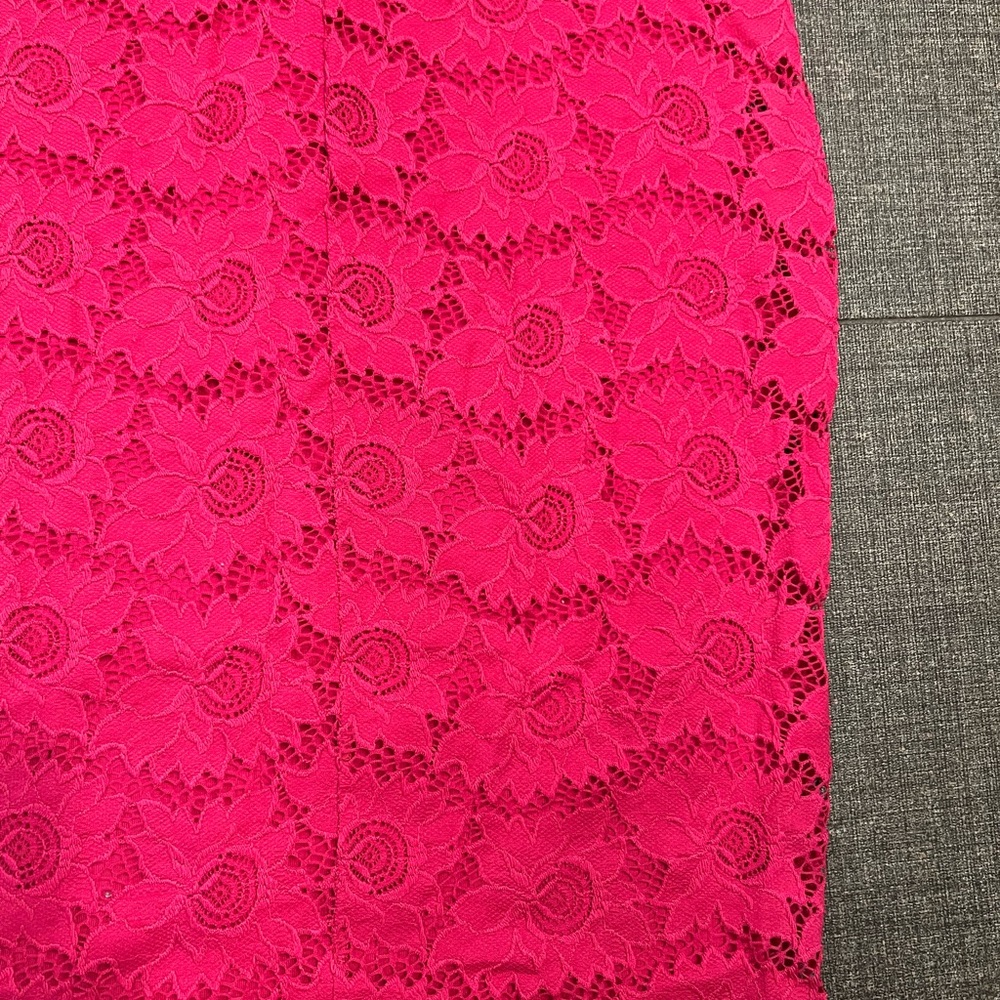 Ingrid and Isabel lace midi tailored maternity dress in pink size medium - Picture 8 of 10